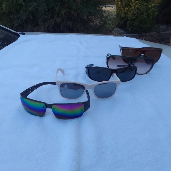 Bundle 3pcs-set large-capacity Disney backpack/lunch box/pencil case brand new - Picture 3 of 4